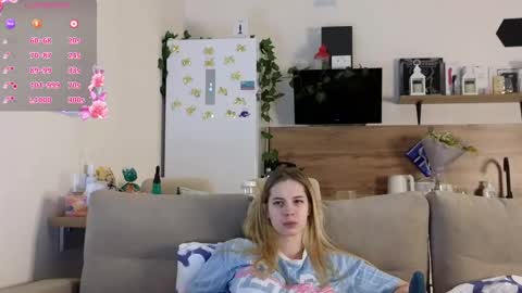 Snapshot of ms_foryou chatting on March 8, 2025, 2:01 am Ms ForYOU online show from March 8, 2025, 2:01 am