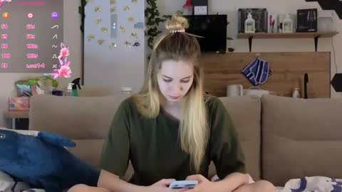 Snapshot of ms_foryou chatting on March 12, 2025, 3:29 pm Ms ForYOU online show from March 12, 2025, 3:29 pm