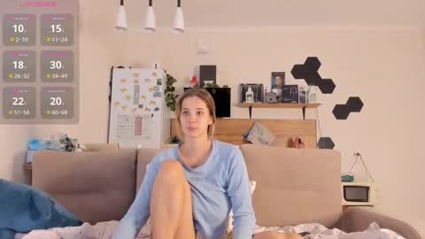 Snapshot of ms_foryou chatting on September 14, 2025, 4:22 am Ms ForYOU online show from September 14, 2025, 4:22 am