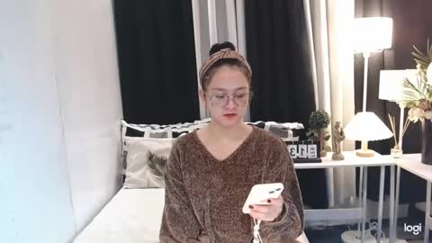 Snapshot of ms_grey4u chatting on February 13, 2025, 12:43 pm Ash online show from February 13, 2025, 12:43 pm