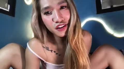 ms_maureenx69x online show from March 9, 2026, 7:23 am