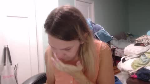 Snapshot of ms_queen chatting on September 16, 2025, 2:56 am missqueenbbw online show from September 16, 2025, 2:56 am