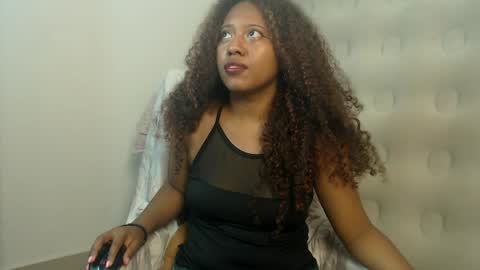 Snapshot of ms_zozii chatting on May 3, 2026, 5:46 am z o z i online show from May 3, 2026, 5:46 am