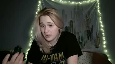 Snapshot of msclairewhatever chatting on February 13, 2026, 7:48 am msclairewhatever online show from February 13, 2026, 7:48 am