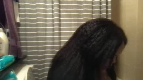 Snapshot of msjonemillion chatting on December 29, 2024, 2:49 am Chocolate Candy Stick online show from December 29, 2024, 2:49 am