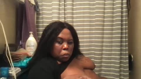 Snapshot of msjonemillion chatting on January 20, 2025, 7:36 am Chocolate Candy Stick online show from January 20, 2025, 7:36 am