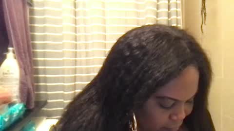 Snapshot of msjonemillion chatting on January 21, 2025, 11:02 pm Chocolate Candy Stick online show from January 21, 2025, 11:02 pm