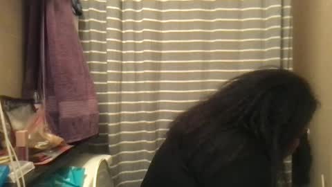 Snapshot of msjonemillion chatting on February 12, 2025, 5:15 am Chocolate Candy Stick online show from February 12, 2025, 5:15 am