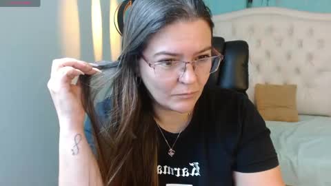 Jossie online show from April 25, 2026, 4:48 am