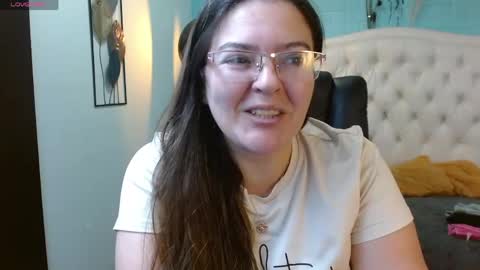 Jossie online show from May 12, 2026, 3:36 am