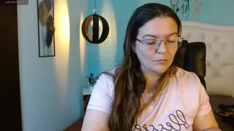 Jossie online show from May 20, 2026, 3:24 am