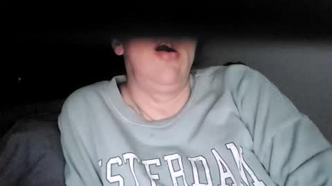 Snapshot of msmomy69 chatting on February 5, 2026, 12:04 am msmomy69 online show from February 5, 2026, 12:04 am