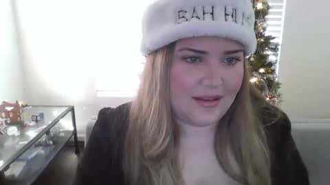 Snapshot of msobsidianhavoq chatting on December 15, 2025, 9:30 pm Obsidian Havoq online show from December 15, 2025, 9:30 pm