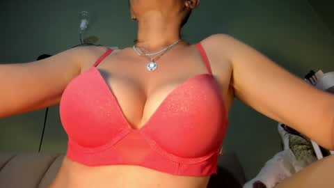 Snapshot of mspurrfectlove chatting on September 13, 2025, 2:55 am MsPurrfectLove online show from September 13, 2025, 2:55 am