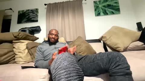 mt visuals online show from January 8, 2025, 1:42 am