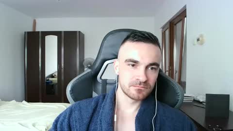 Snapshot of mu5clemania chatting on November 25, 2025, 7:30 am Victor online show from November 25, 2025, 7:30 am