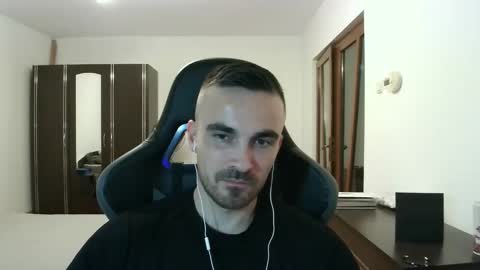 Snapshot of mu5clemania chatting on November 27, 2025, 5:37 pm Victor online show from November 27, 2025, 5:37 pm