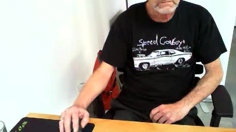 mucfag online show from May 15, 2026, 2:35 pm