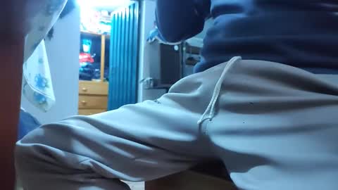 zenon online show from December 17, 2025, 1:33 am