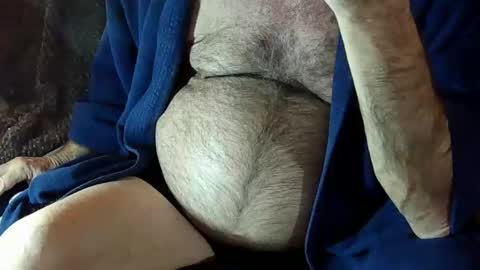 Snapshot of muff3ater chatting on December 13, 2025, 11:32 pm muff3ater online show from December 13, 2025, 11:32 pm