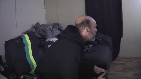 Snapshot of muffdiver718 chatting on February 6, 2026, 2:38 am Muffdiver online show from February 6, 2026, 2:38 am