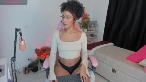 HEY GUYS IF YOU LIKE SEXY SHOW YOU ARE IN THE CORRECT PLACE CU WENESDAY PVT OPEN   TRANSMISSION TIME 5 PM - 10 PM COLOMBIA online show from February 27, 2026, 1:27 am