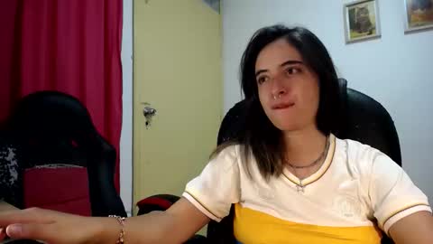 Snapshot of multiorgasmic_6 chatting on September 22, 2025, 2:35 am Dani and Alex online show from September 22, 2025, 2:35 am