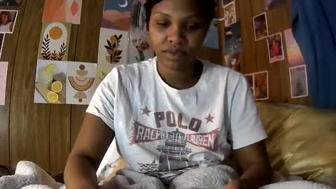 mumnxdor online show from January 16, 2026, 10:41 am