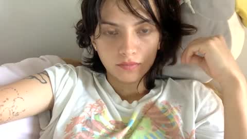 Snapshot of munchi_ chatting on January 11, 2025, 2:04 pm   online show from January 11, 2025, 2:04 pm