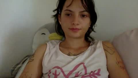 Snapshot of munchi_ chatting on January 21, 2025, 12:29 pm   online show from January 21, 2025, 12:29 pm