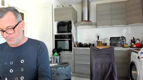 Snapshot of munishpunish chatting on February 26, 2026, 8:57 am LOVELY JULIA Peter DAY online show from February 26, 2026, 8:57 am