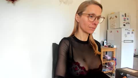 Snapshot of munishpunish chatting on March 29, 2026, 7:52 am LOVELY JULIA Peter DAY online show from March 29, 2026, 7:52 am