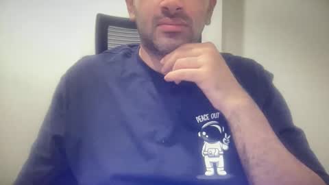 munnabobby2008 online show from November 4, 2025, 5:01 pm