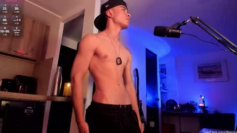 Snapshot of murielkarmesi chatting on December 16, 2025, 12:26 am murielkarmesi online show from December 16, 2025, 12:26 am