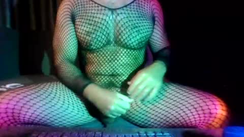 muscbttmbitch online show from June 17, 2026, 6:53 pm