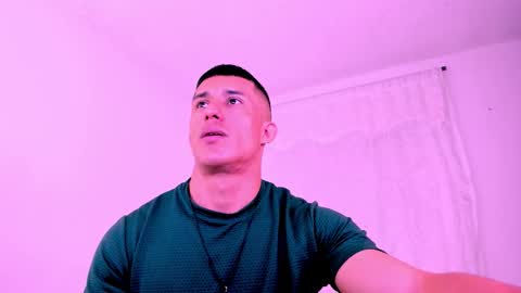 Snapshot of muscle_man07 chatting on February 25, 2026, 12:48 pm Muscle Man online show from February 25, 2026, 12:48 pm