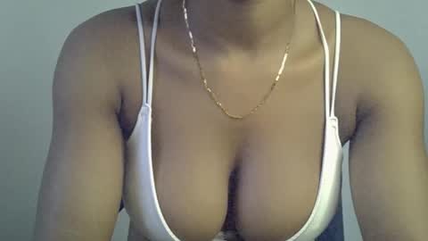 Snapshot of muscle_queen0 chatting on March 2, 2026, 6:36 am muscle_queen0 online show from March 2, 2026, 6:36 am