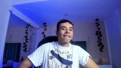 Snapshot of muscle_scott chatting on February 19, 2026, 1:40 pm muscle scott online show from February 19, 2026, 1:40 pm