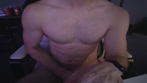 Snapshot of muscleedgernips chatting on November 21, 2025, 8:35 am muscleedgernips online show from November 21, 2025, 8:35 am