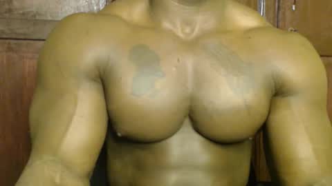 Snapshot of musclegodsammy23 chatting on September 22, 2025, 10:28 am musclegod23 online show from September 22, 2025, 10:28 am