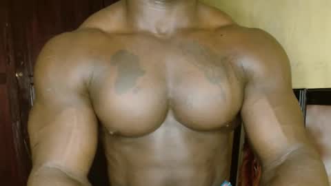 Snapshot of musclegodsammy23 chatting on March 7, 2026, 12:35 pm musclegod23 online show from March 7, 2026, 12:35 pm
