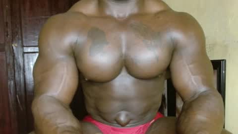 Snapshot of musclegodsammy23 chatting on March 17, 2026, 1:10 am musclegod23 online show from March 17, 2026, 1:10 am