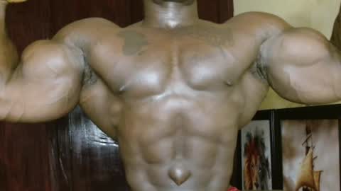 Snapshot of musclegodsammy23 chatting on March 19, 2026, 1:31 am musclegod23 online show from March 19, 2026, 1:31 am