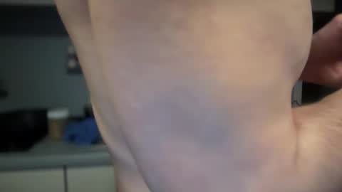 Snapshot of musclehair3 chatting on February 3, 2026, 10:04 pm musclehair3 online show from February 3, 2026, 10:04 pm