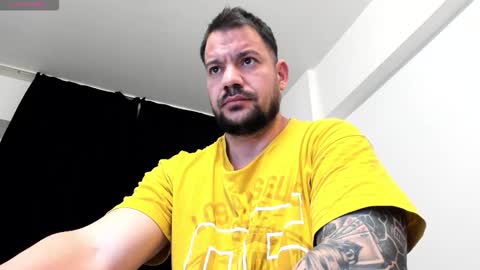 MuscleMonster31 online show from December 15, 2025, 11:25 am