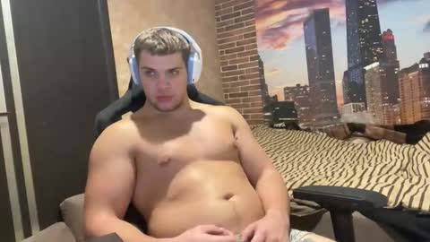 Snapshot of musclephantom chatting on November 10, 2025, 9:36 pm Egor online show from November 10, 2025, 9:36 pm