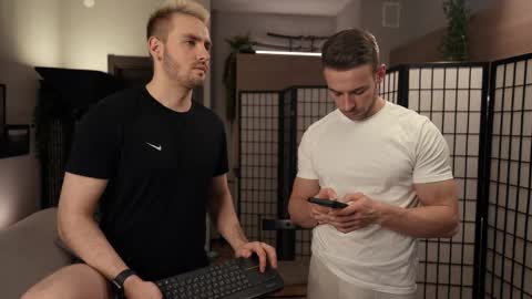 Snapshot of muscularfriend chatting on March 6, 2025, 3:24 pm Ivan online show from March 6, 2025, 3:24 pm