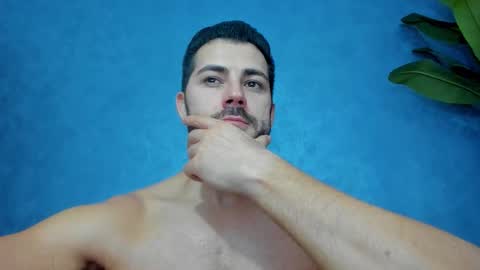 Snapshot of muscularmaster chatting on February 3, 2026, 10:26 pm muscularmaster onlyfans online show from February 3, 2026, 10:26 pm