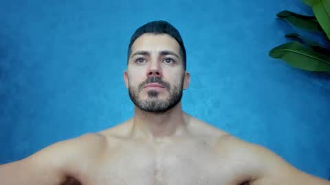 Snapshot of muscularmaster chatting on February 19, 2026, 10:44 am muscularmaster onlyfans online show from February 19, 2026, 10:44 am