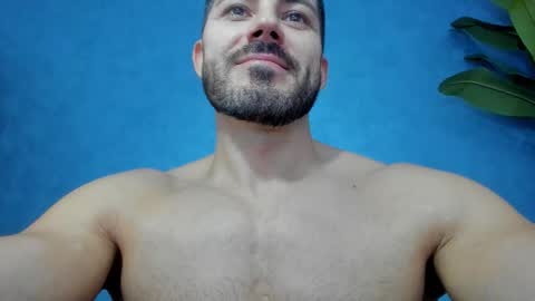 Snapshot of muscularmaster chatting on February 19, 2026, 10:50 pm muscularmaster onlyfans online show from February 19, 2026, 10:50 pm